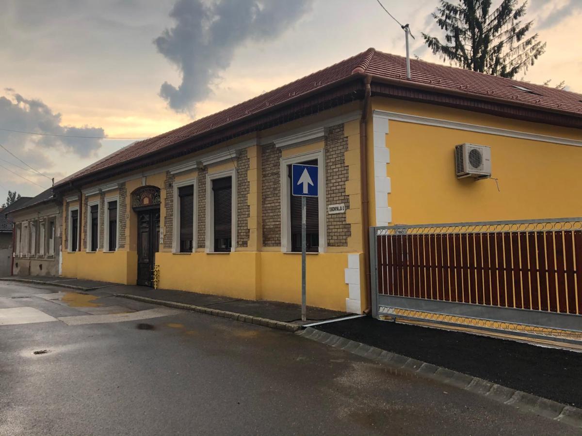 Rigo Lak Lägenhet Miskolc Exteriör bild